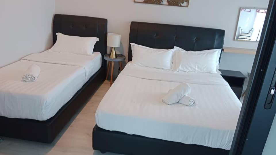 Seaview Luxury Condo Homestay 2Bed 2Bath Jesselton Quay By R2 Residence コタキナバル エクステリア 写真
