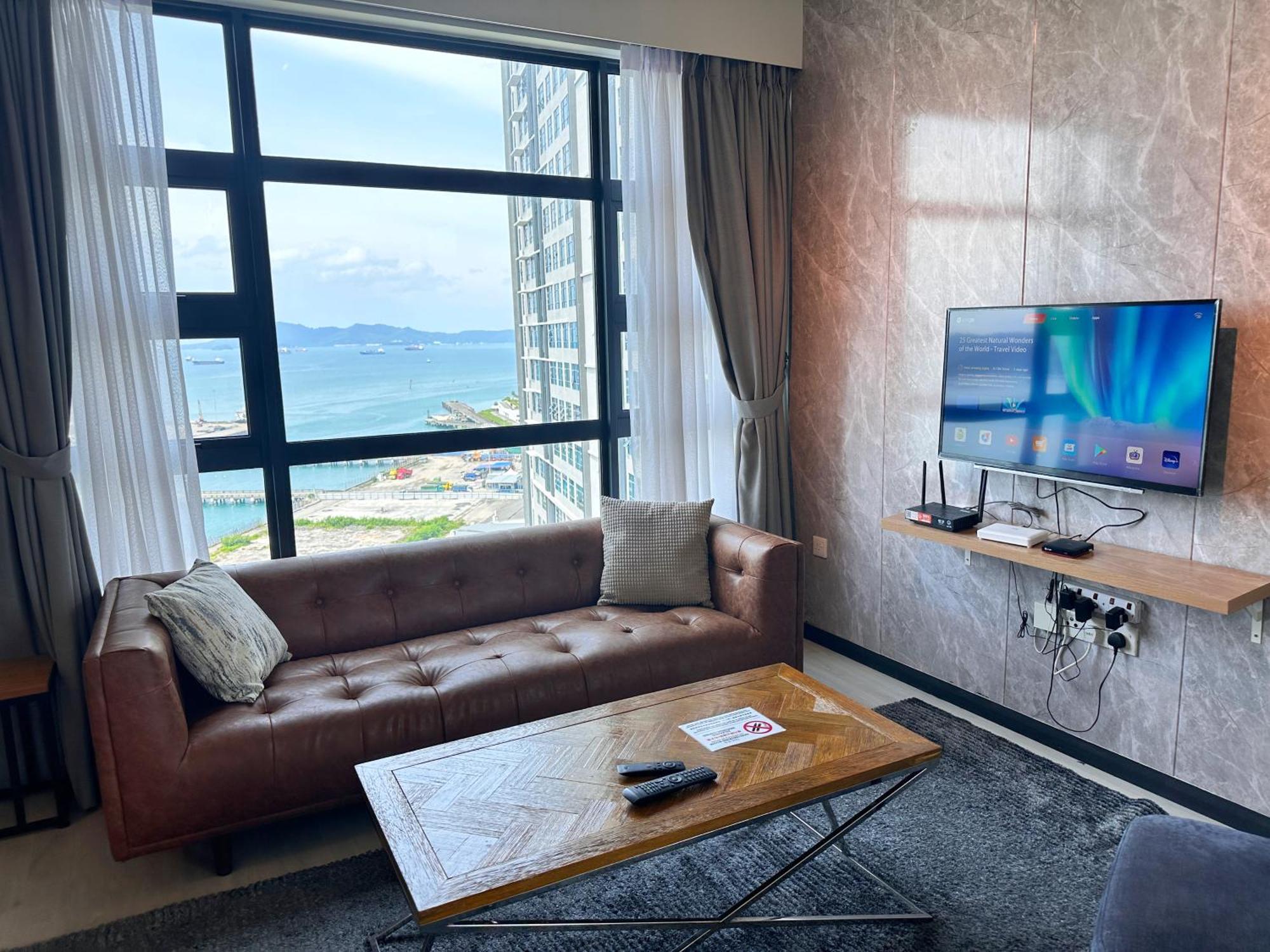 Seaview Luxury Condo Homestay 2Bed 2Bath Jesselton Quay By R2 Residence コタキナバル エクステリア 写真